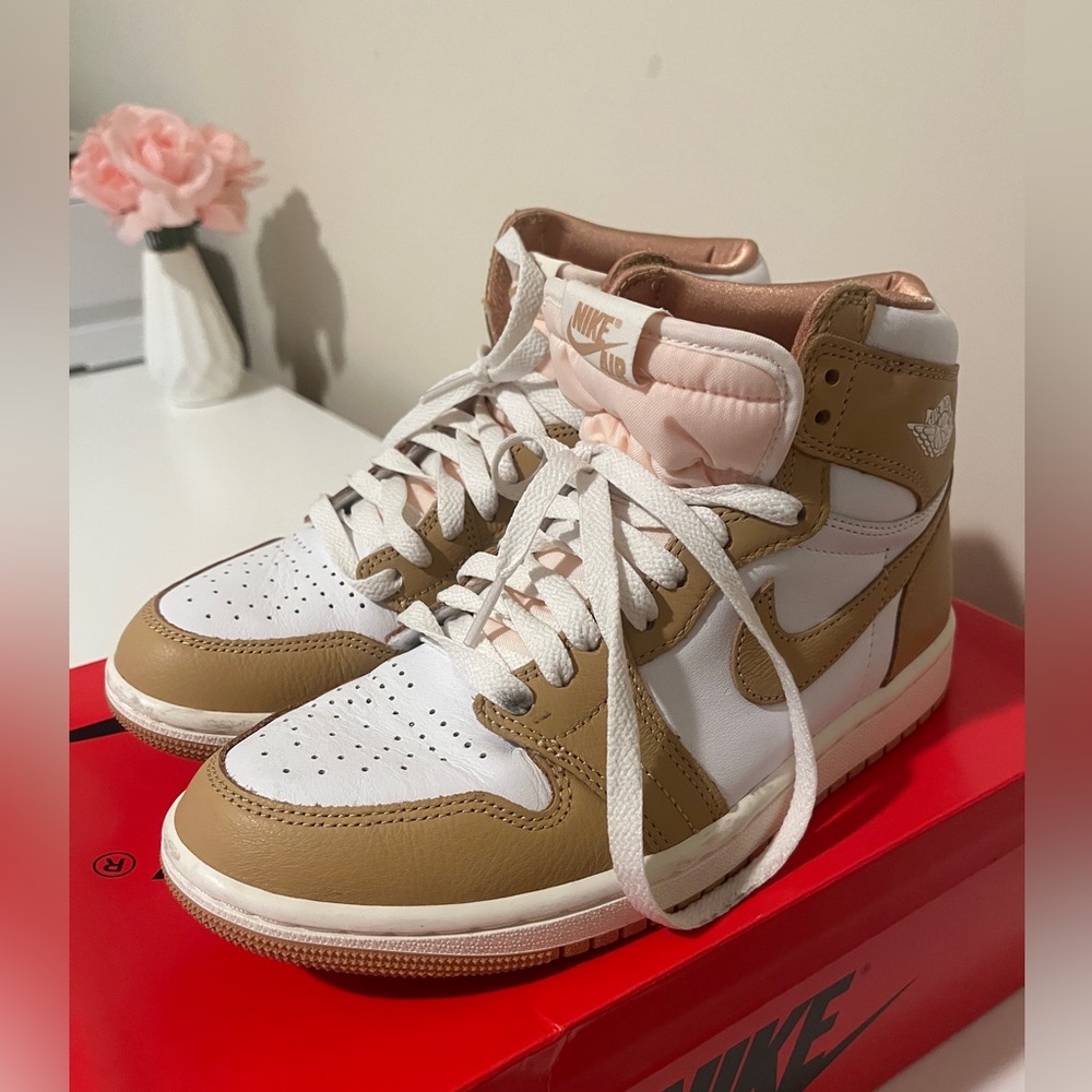 Womens Jordan air Nike size 7